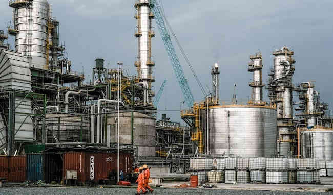 Dangote Group Speaks on commissioning of refinery