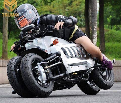 Mini Dodge Tomahawk of of the fastest motorcycle in the world