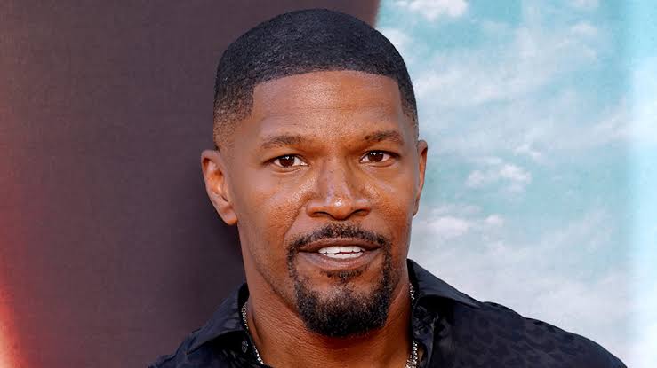 Oscar-winning US actor Jamie Foxx has been hospitalised with an unspecified medical complication but is in recovery, his family says