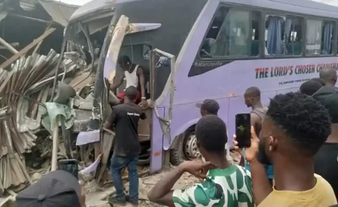 20 feared dead as Lord Chosen bus carrying church members collide with heavy duty truck in Imo